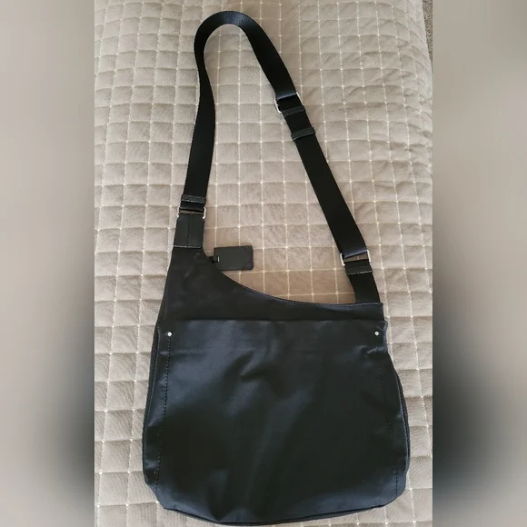 Tumi Black Crossbody Bag - Picture 4 of 4